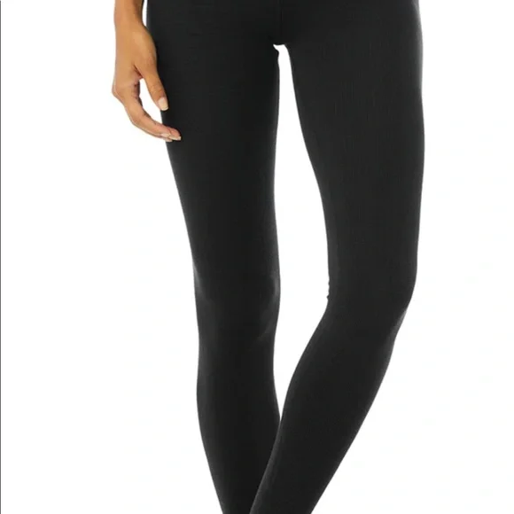 High-Waist Micro Waffle LowKey Legging - Picture 5 of 5